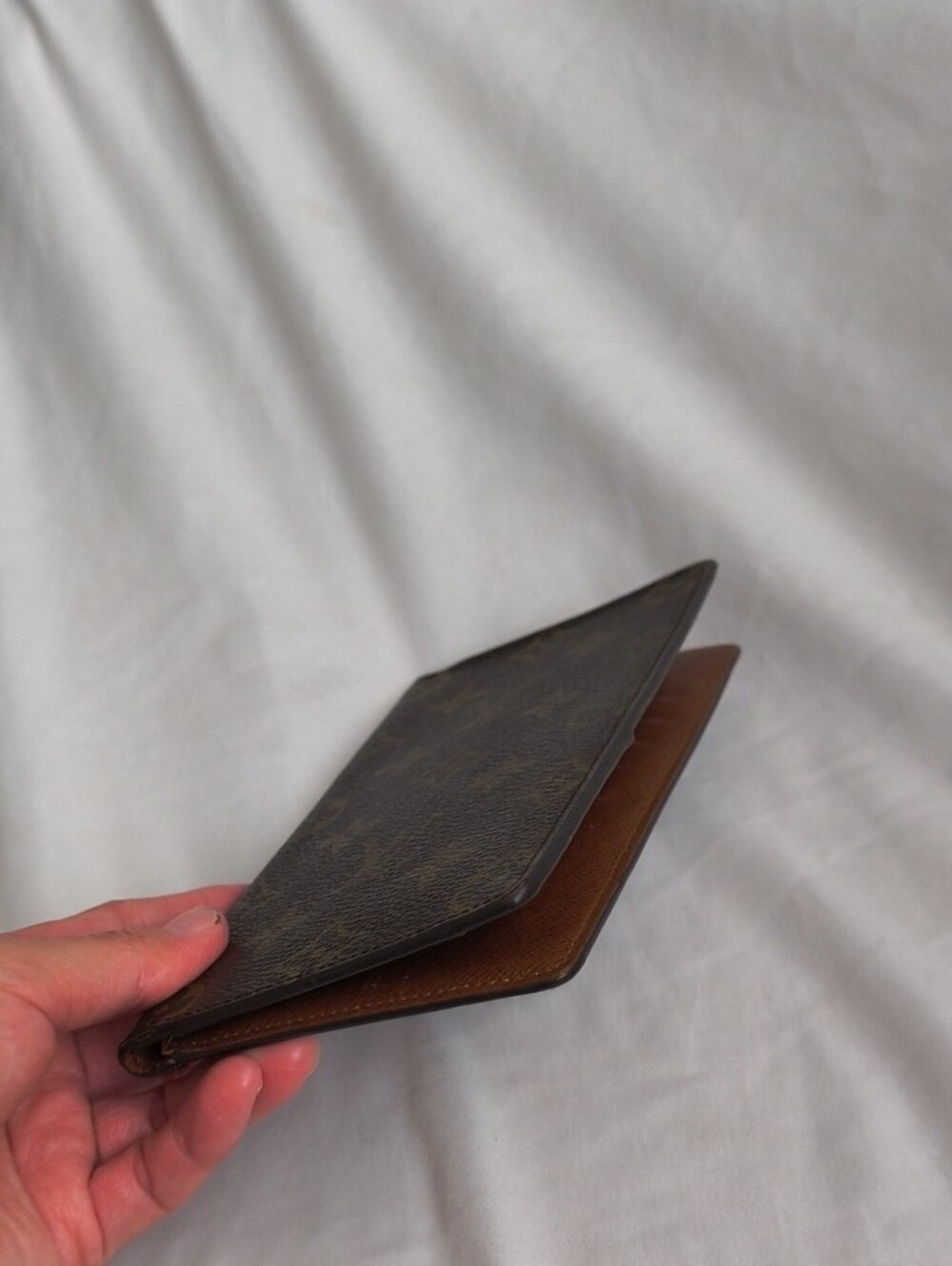 LV Flat Wallet - Picture 10 of 14